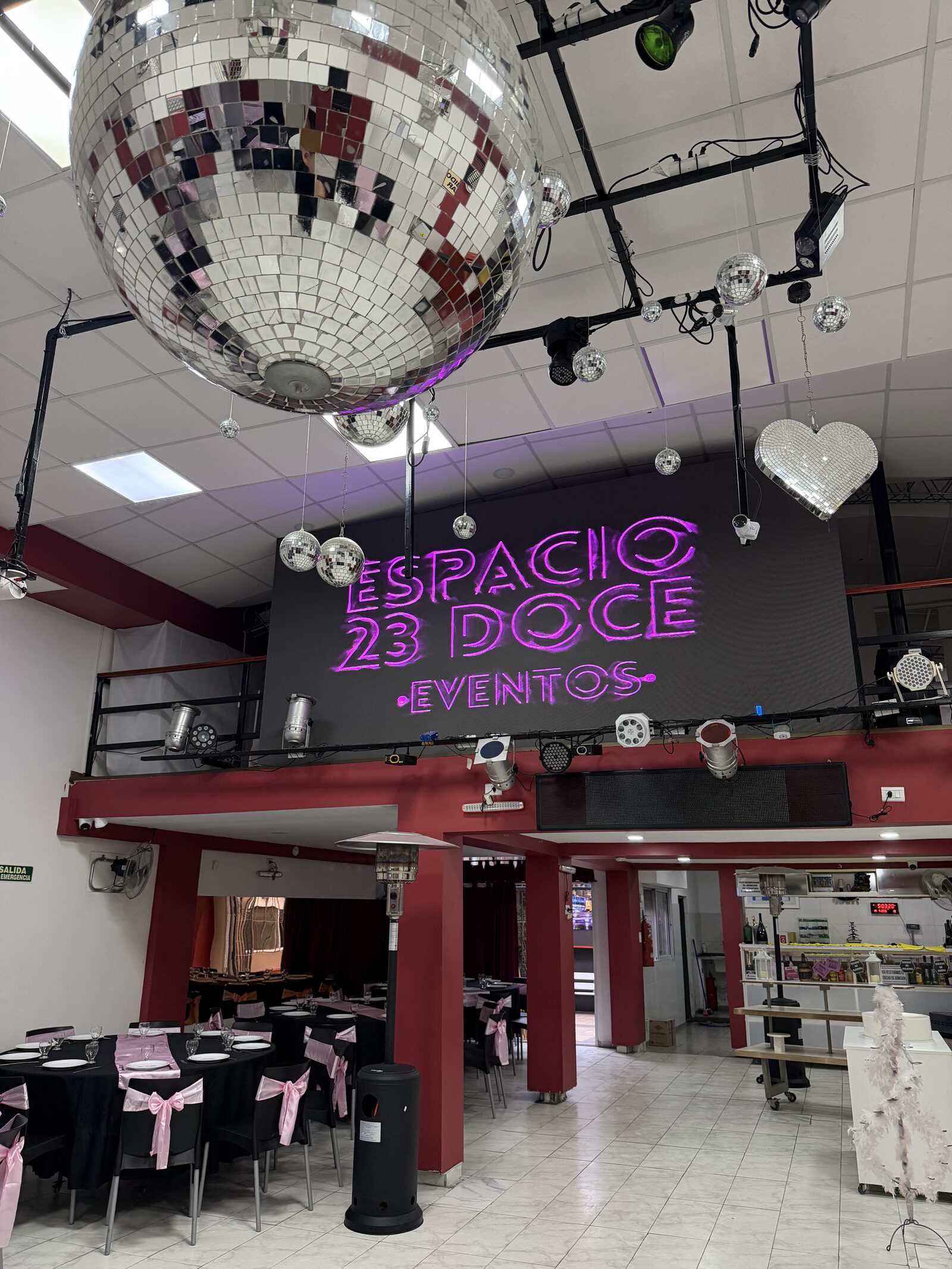 Salón Espacio 23 Doce